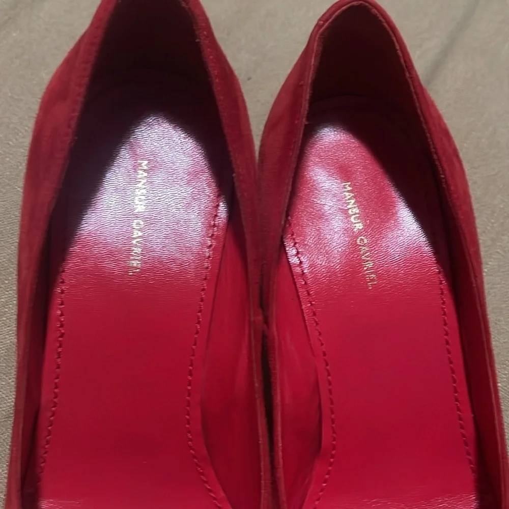 MANSUR GAVRIEL
Classic Suede Pumps - Picture 5 of 10